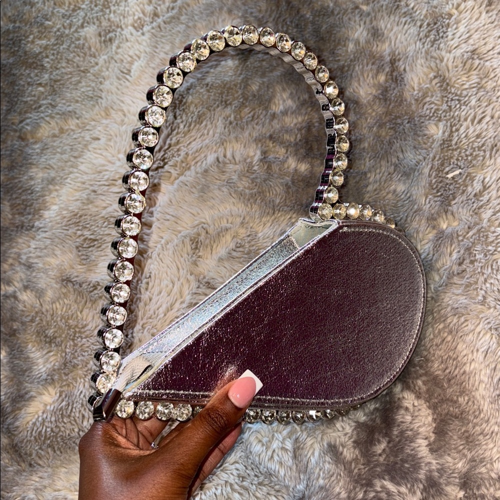 FN Silver Rhinestone Heart Clutch 😍 - Picture 2 of 6